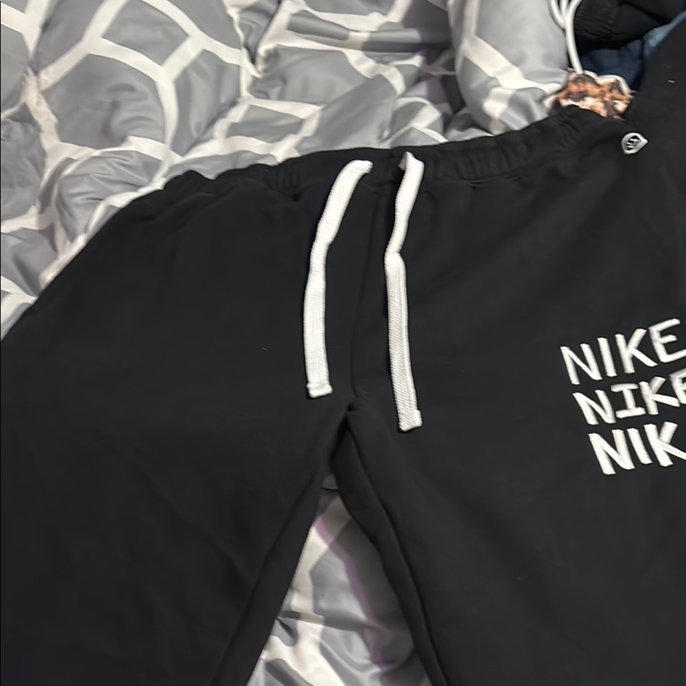 Nike Mens Black Joggers